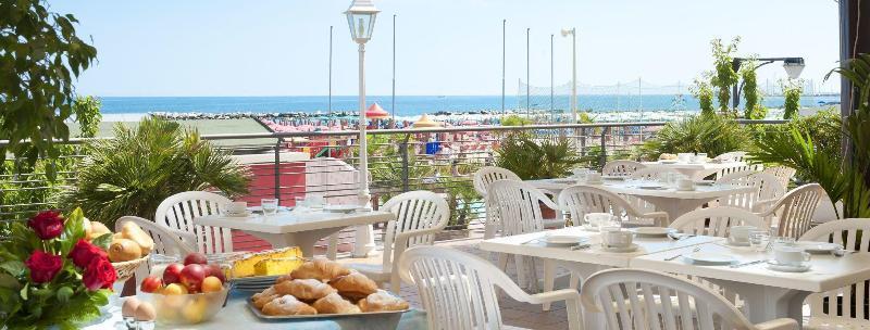 Hotel Nord Est Cattolica Eksteriør billede